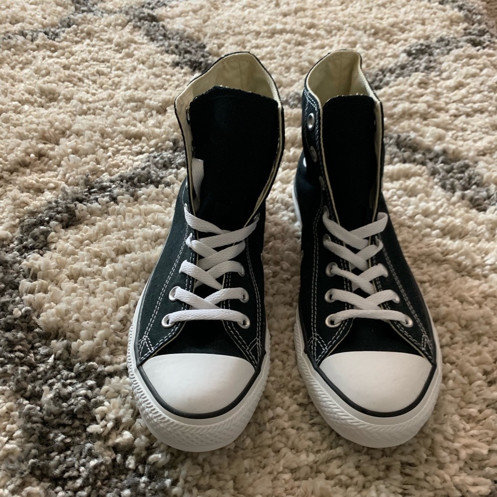 Men’s Black and White High Top Converse